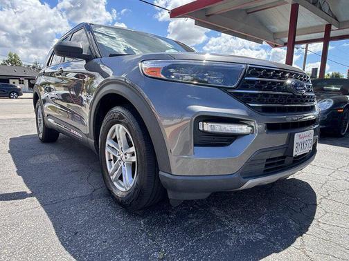 Carbonized Gray Metallic 2021 Ford Explorer XLT