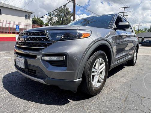Carbonized Gray Metallic 2021 Ford Explorer XLT