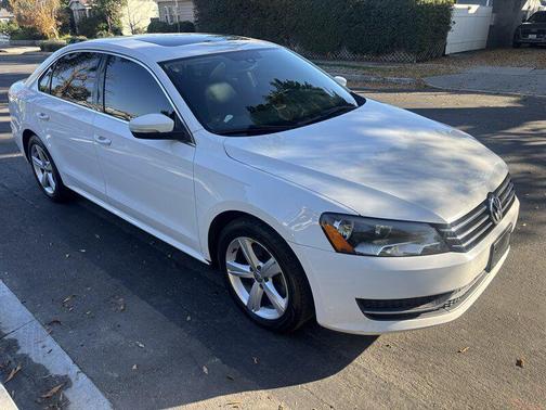 2013 Volkswagen Passat 2.5 SE