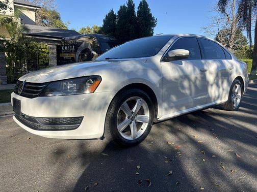 2013 Volkswagen Passat 2.5 SE