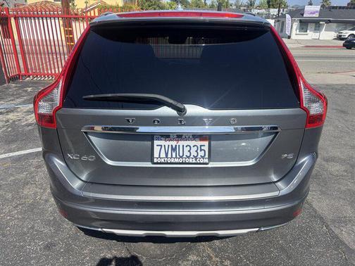 Osmium Grey Metallic 2016 Volvo XC60 T5 Drive-E Platinum