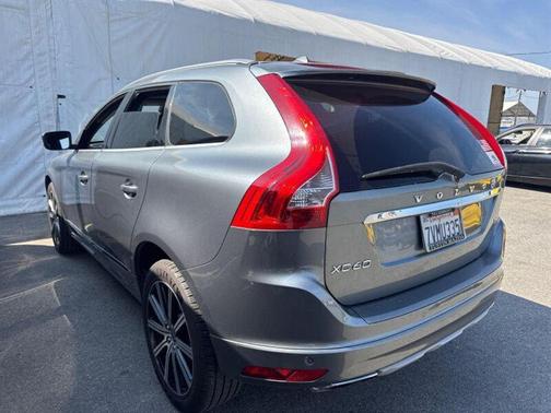 Osmium Grey Metallic 2016 Volvo XC60 T5 Drive-E Platinum