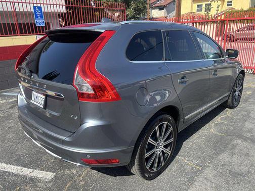 Osmium Grey Metallic 2016 Volvo XC60 T5 Drive-E Platinum