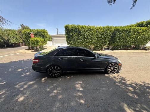 2010 Mercedes-Benz E-Class E 550 Sport
