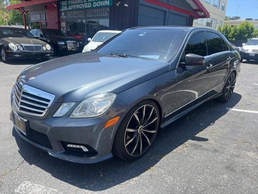 2010 Mercedes-Benz E-Class E 550 Sport