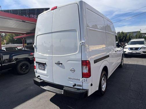 2016 Nissan NV Cargo NV2500 HD S V6