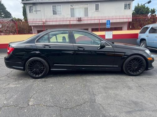 2012 Mercedes-Benz C-Class C 300 4MATIC Luxury