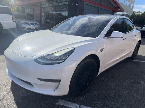 2020 Tesla Model 3 Standard Range Plus