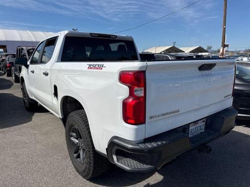 Summit White 2020 Chevrolet Silverado 1500 Custom Trail Boss