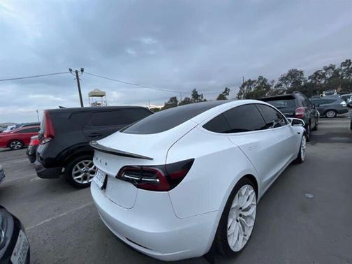 2020 Tesla Model 3 Long Range