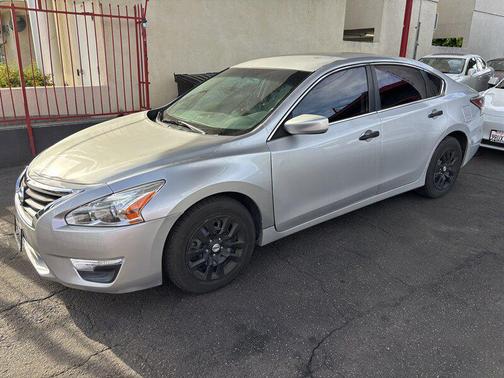 Brilliant Silver Metallic 2014 Nissan Altima 2.5 S