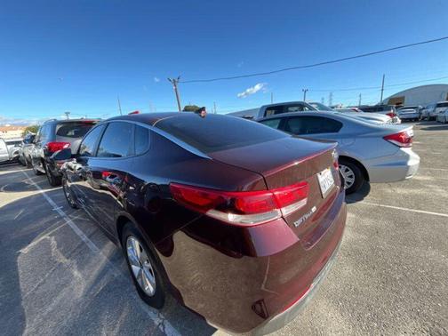Sangria 2018 Kia Optima LX
