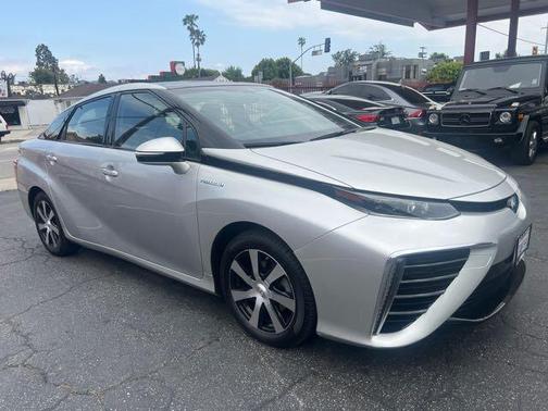 2017 Toyota Mirai Base