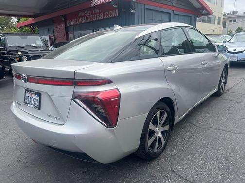 2017 Toyota Mirai Base