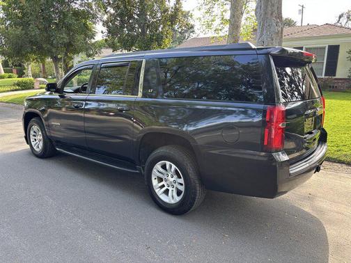 Black 2017 Chevrolet Suburban LT