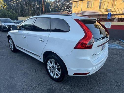 2016 Volvo XC60 T5 Drive-E