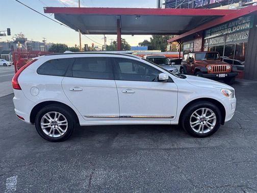 2016 Volvo XC60 T5 Drive-E