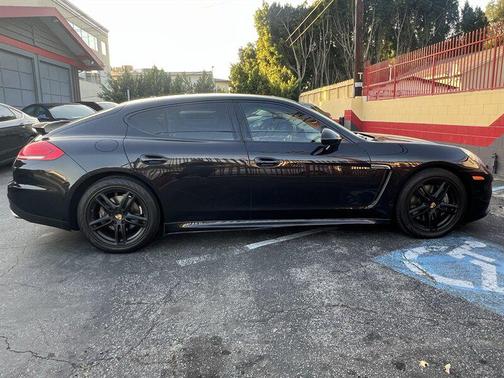 2014 Porsche Panamera 4