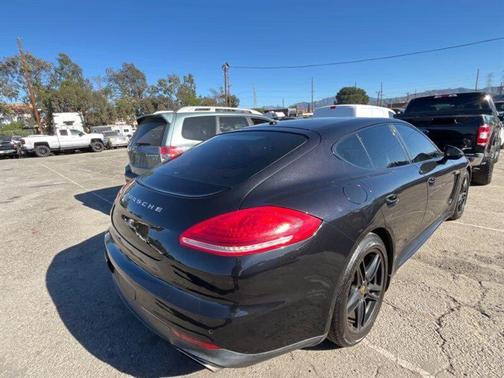 2014 Porsche Panamera 4
