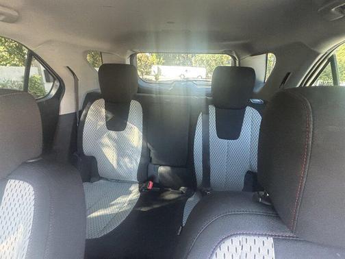 2011 Chevrolet Equinox LS
