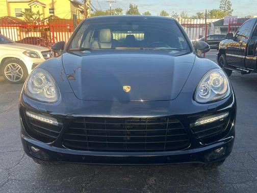 2012 Porsche Cayenne Turbo