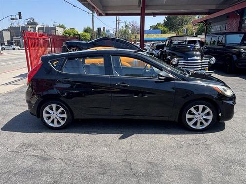 2013 Hyundai Accent SE