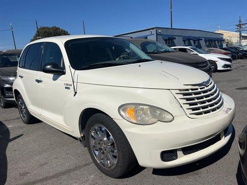Cool Vanilla Clearcoat 2006 Chrysler PT Cruiser Touring