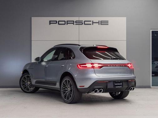 2026 Porsche Macan 