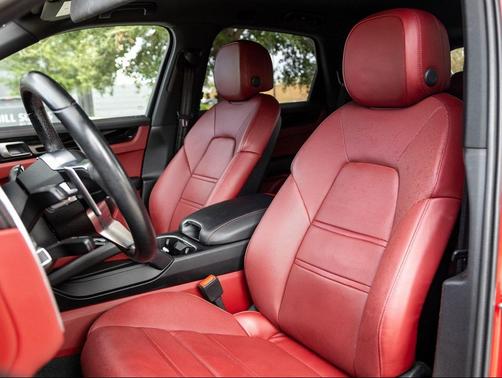 2022 Porsche Cayenne Cayenne