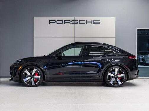 Jet Black Metallic 2025 Porsche Macan Macan Electric Turbo