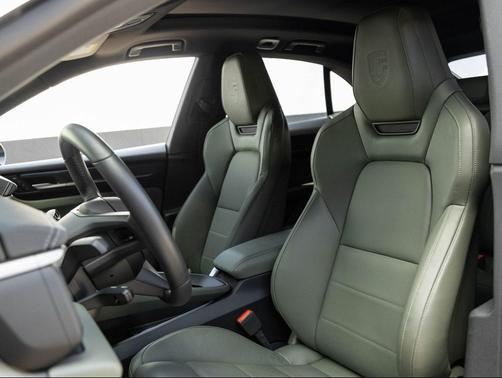 2024 Porsche Macan 4