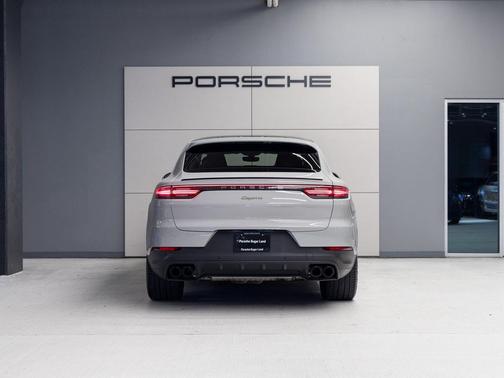 2023 Porsche Cayenne Platinum Edition