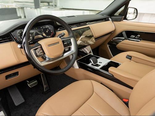 2025 Land Rover Range Rover P400 SE