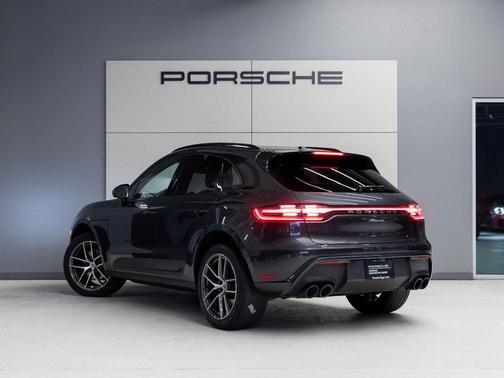 2023 Porsche Macan 