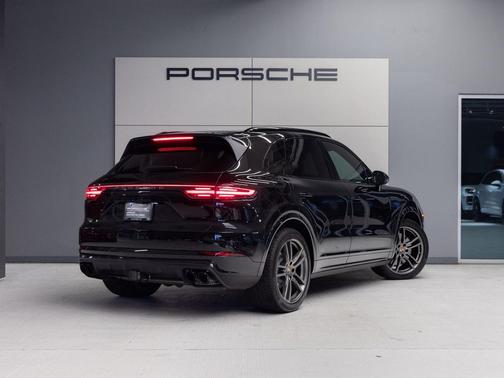 Black 2023 Porsche Cayenne Platinum Edition