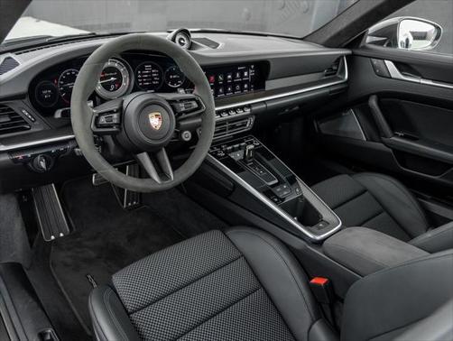 2024 Porsche 911 Turbo S