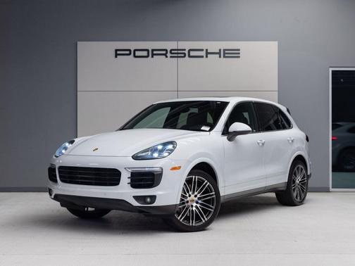 Carrara White Metallic 2016 Porsche Cayenne Cayenne