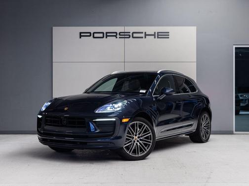Night Blue Metallic 2023 Porsche Macan Macan
