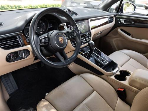 Night Blue Metallic 2023 Porsche Macan Macan