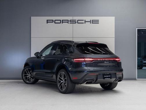 2026 Porsche Macan 