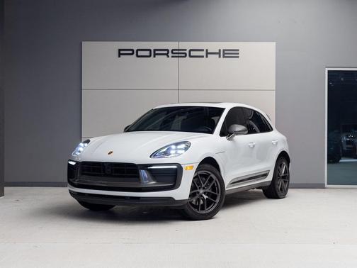 2023 Porsche Macan T