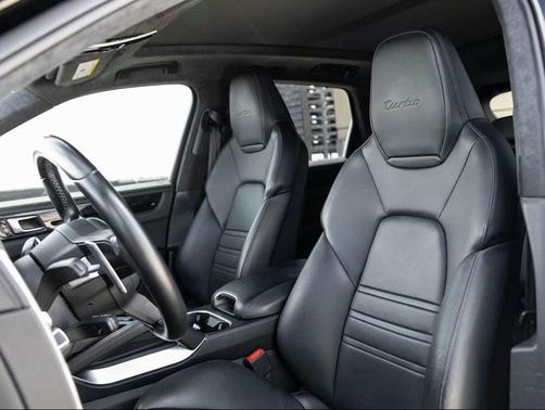 2021 Porsche Cayenne Turbo