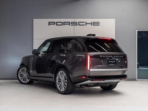2023 Land Rover Range Rover First Edition