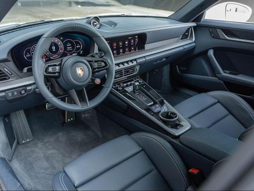 2025 Porsche 911 Carrera S