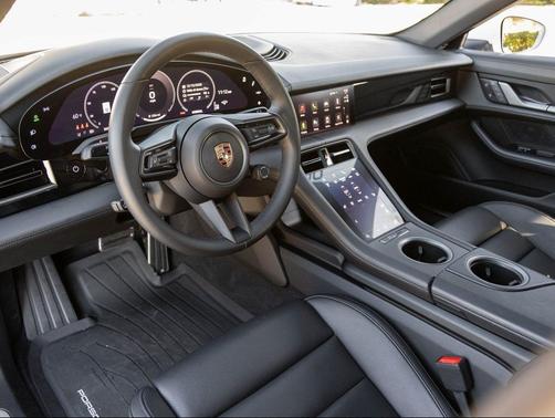 2025 Porsche Taycan 4