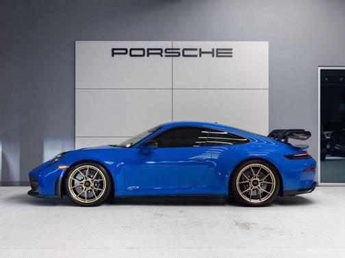 Lugano Blue 2026 Porsche 911 GT3