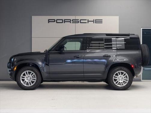 2025 Land Rover Defender 110 P300