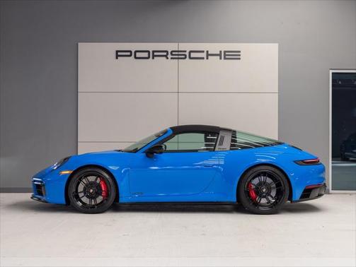 2024 Porsche 911 Targa 4 GTS