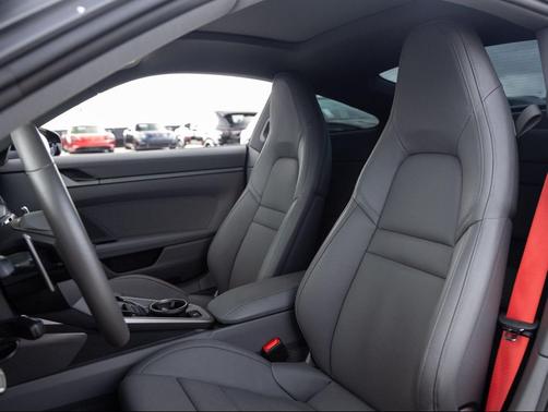 2024 Porsche 911 Carrera 4