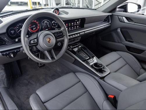 2024 Porsche 911 Carrera 4